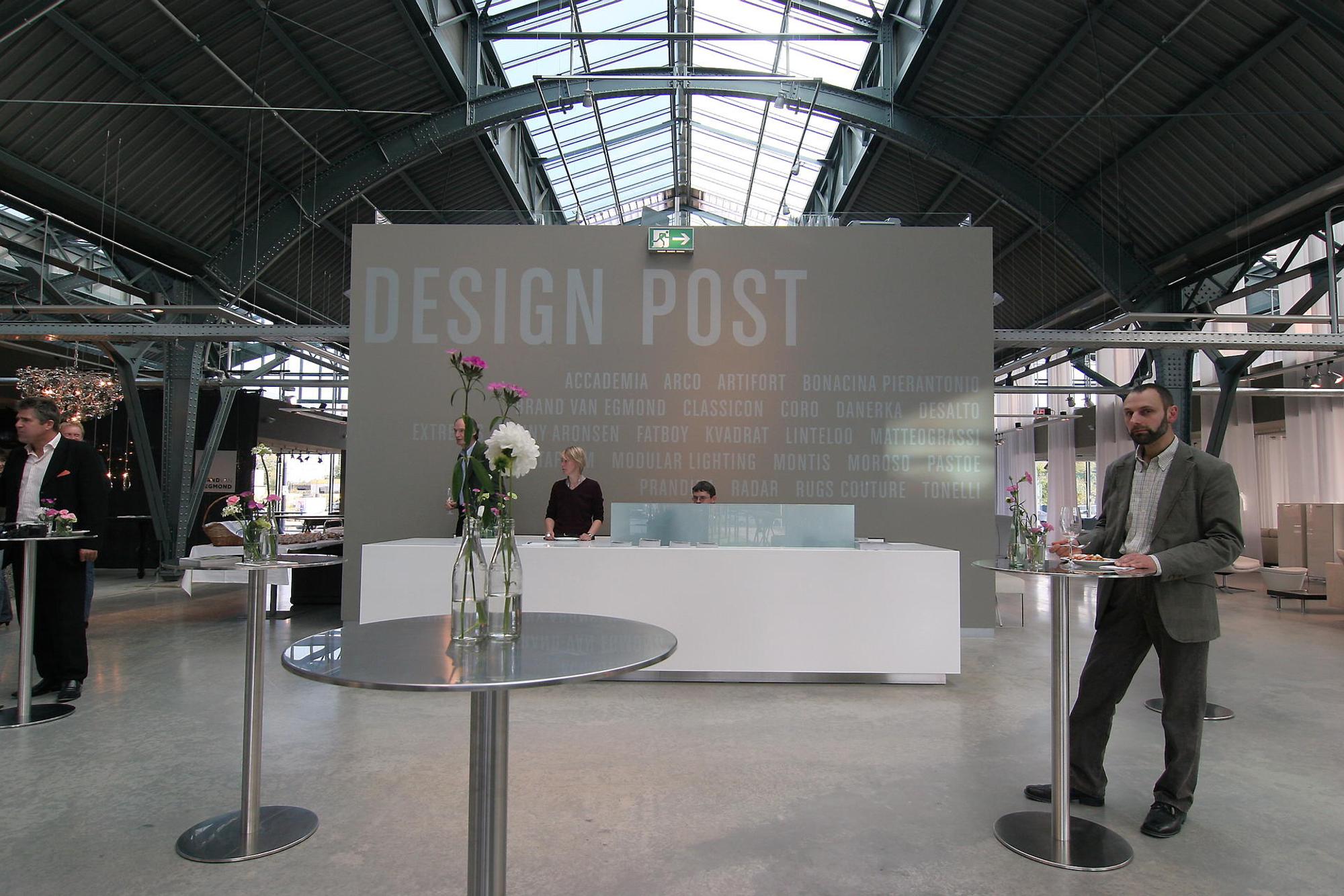 design post christoph hennes innen