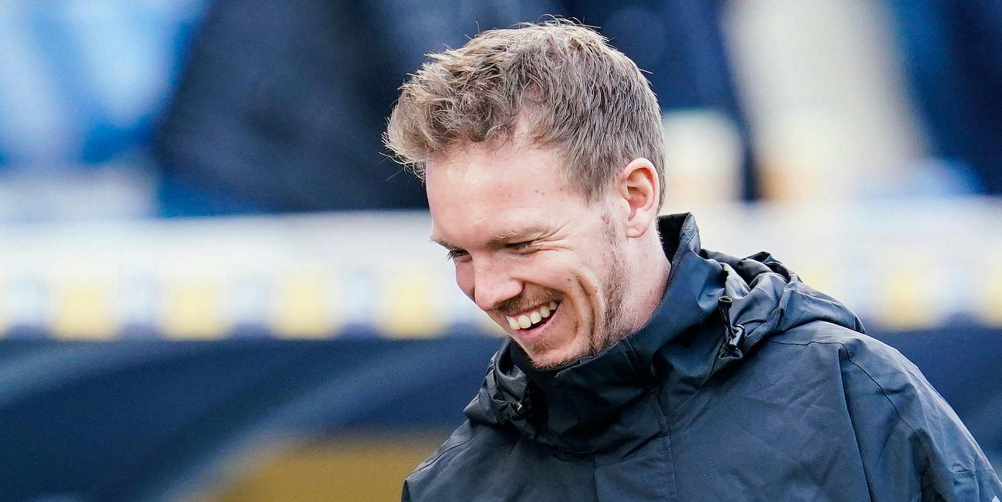 Julian Nagelsmann lacht dpa