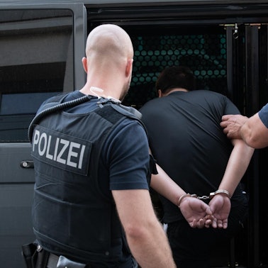 Razzia Symbolbild dpa