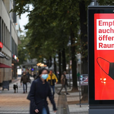 Corona Werbetafel Kölner Innenst