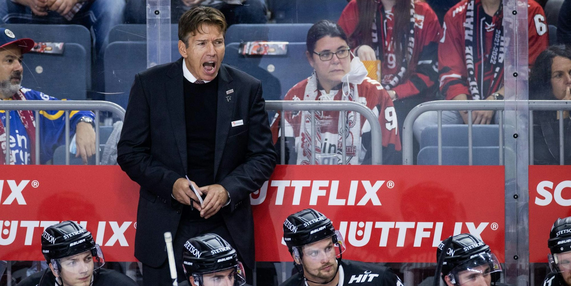 35EA4113-B0F4-4260-B7EA-A59782854A89