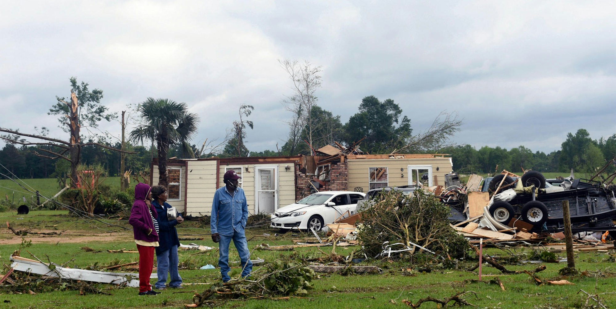 Nach_Tornados_im_Sueden_der_USA
