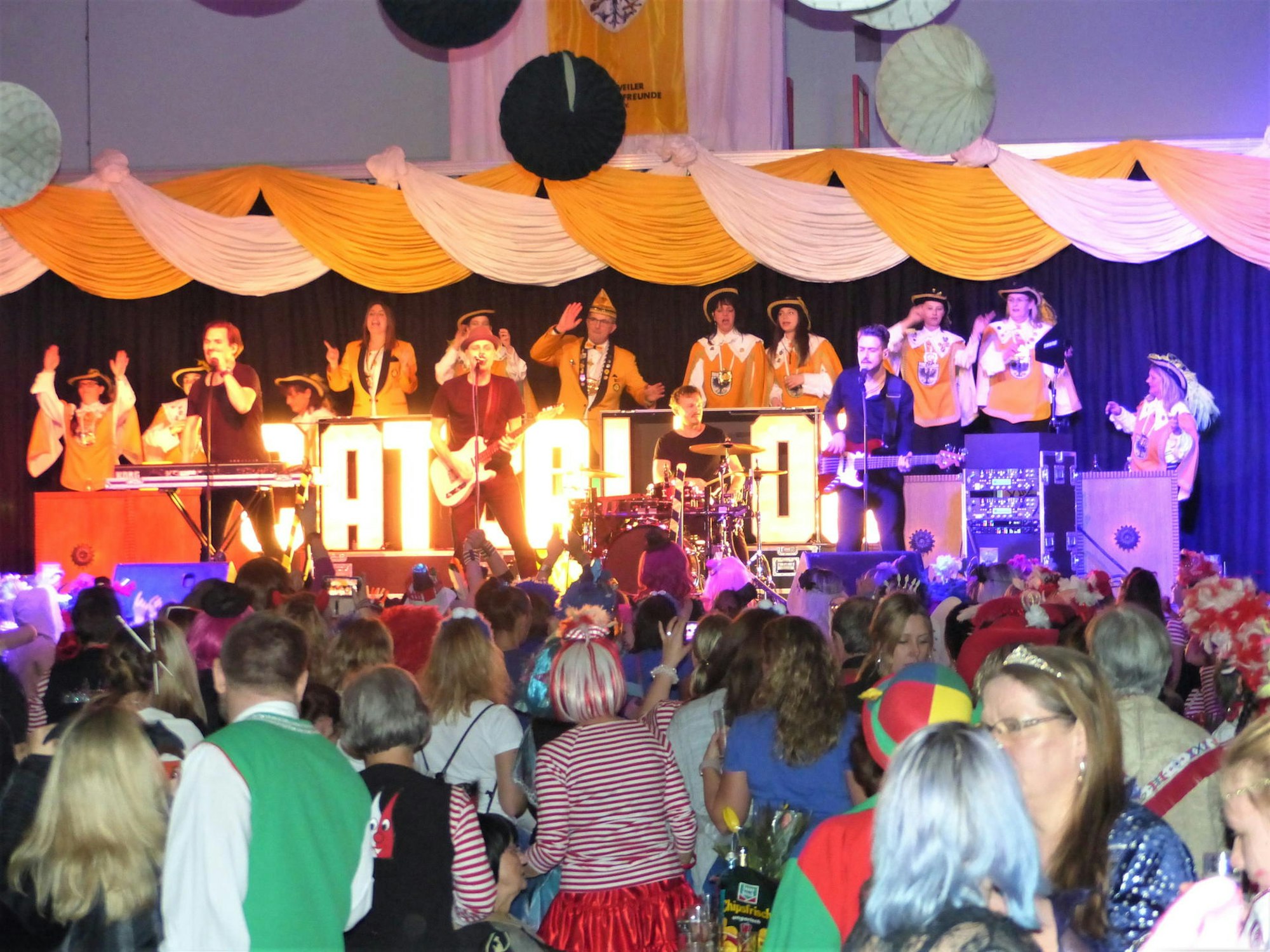 Pulheim_Brauweiler_Damensitzung_(1)