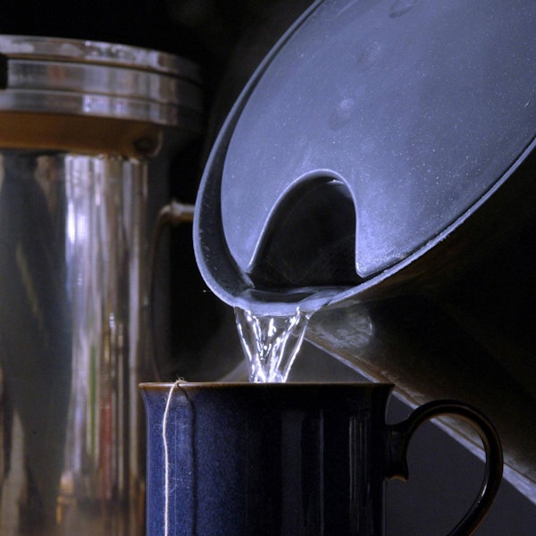 Wasserkocher_Tee_imago