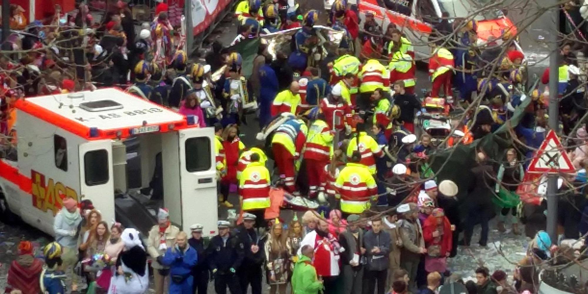 Unfall Pferde Rosenmontag 2 dpa