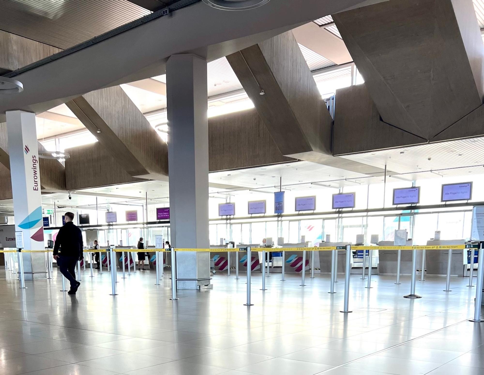 flughafen leere schalter