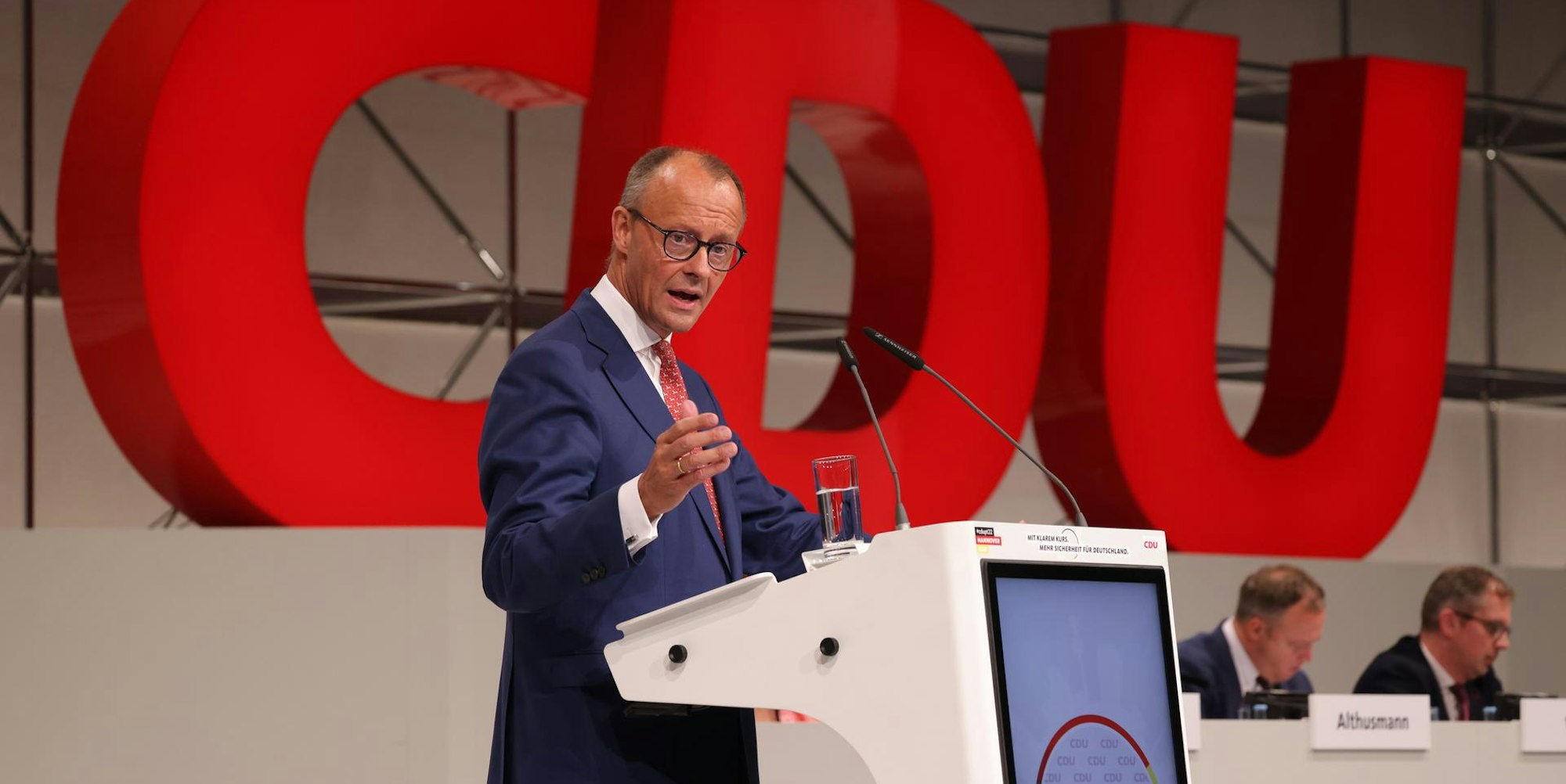 CDU Merz Rednerpult 090922 (1)