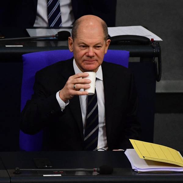 Scholz trinkt