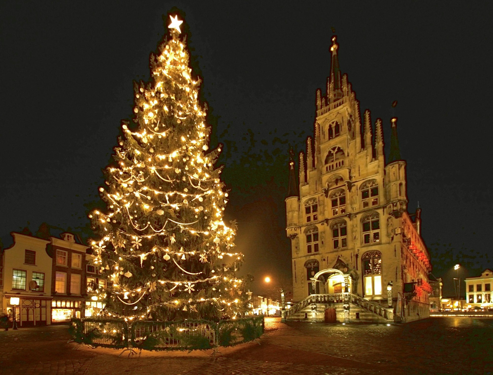 Gouda bei Kerzenschein_Quelle NBTC