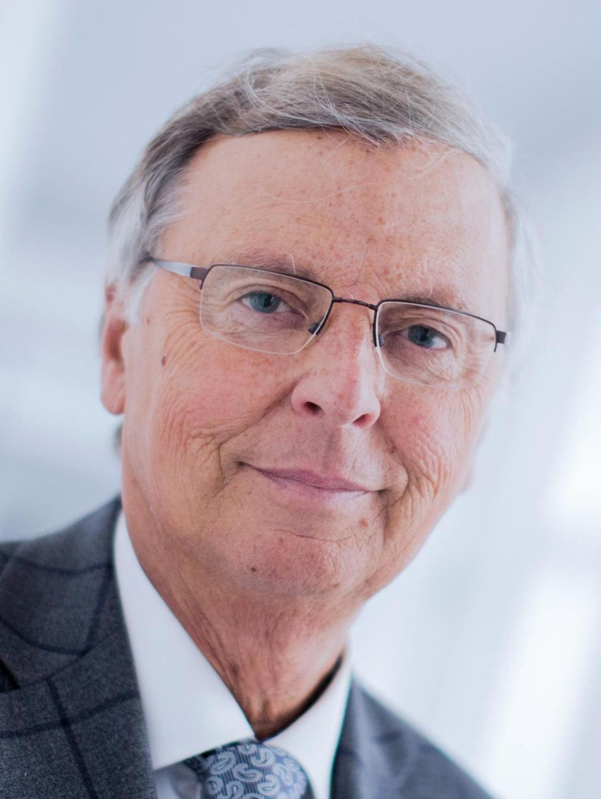 Bosbach Portrait