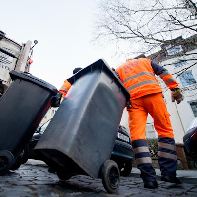 Müllabfuhr Symbol dpa 200819