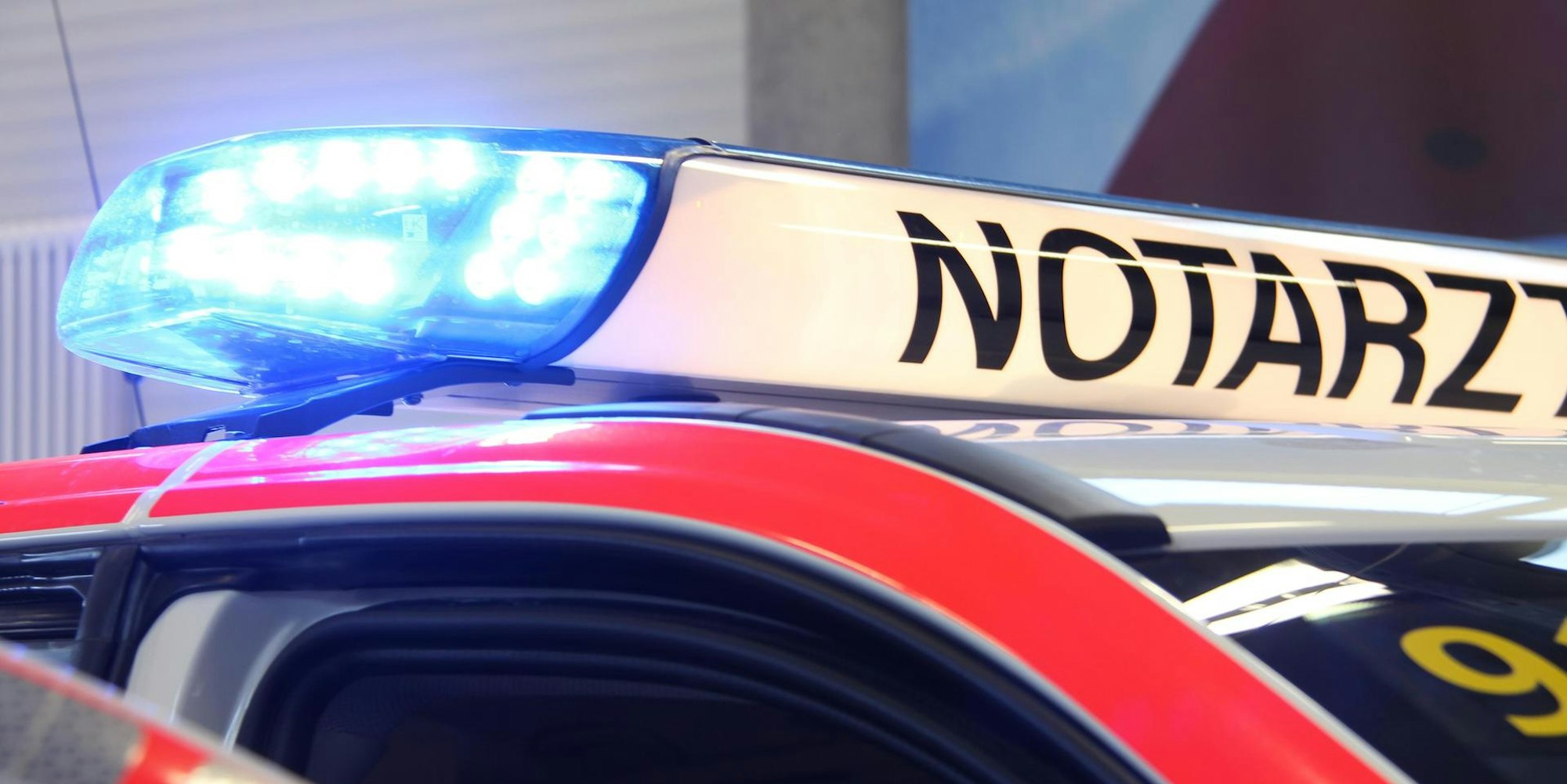 Notarzt Blaulicht Symbolbild