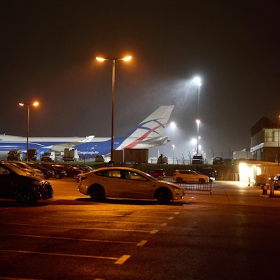 Jumbojet Hahn dpa 070422