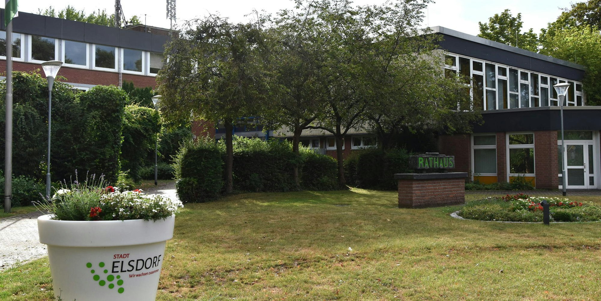 Rathaus Elsdorf Nazischmierereien