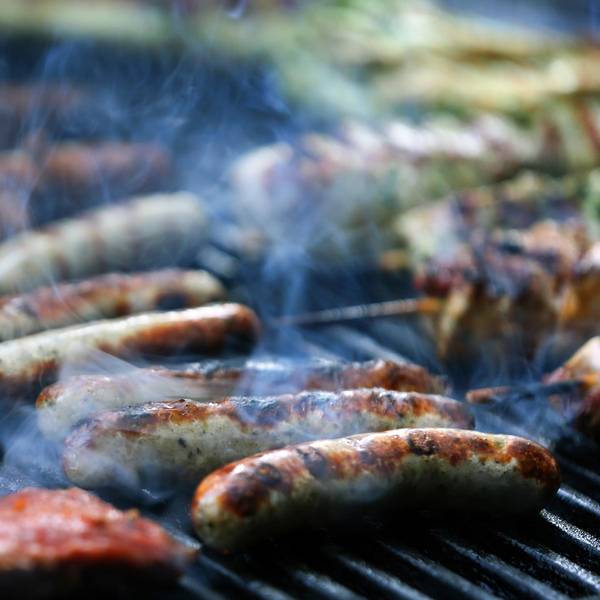 Schweinefleisch vom Grill dpa