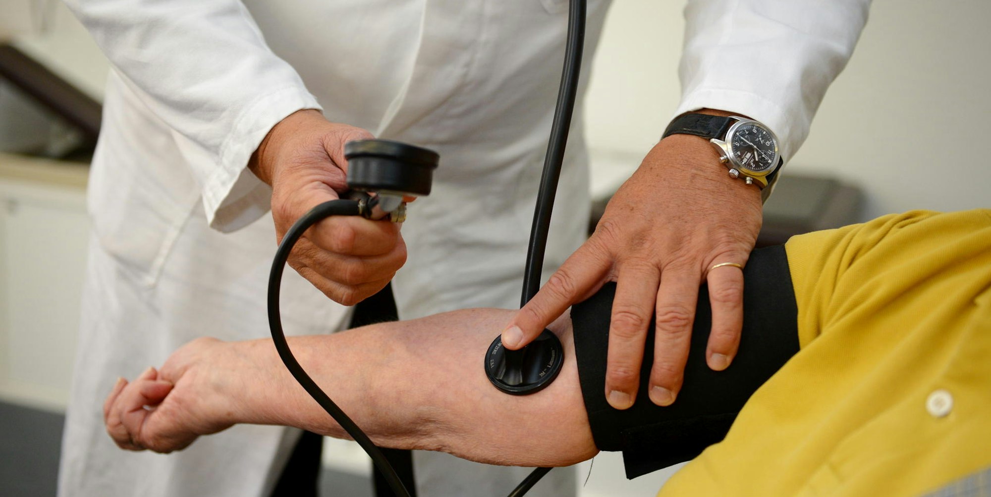 Arzt Symbolbild 061218