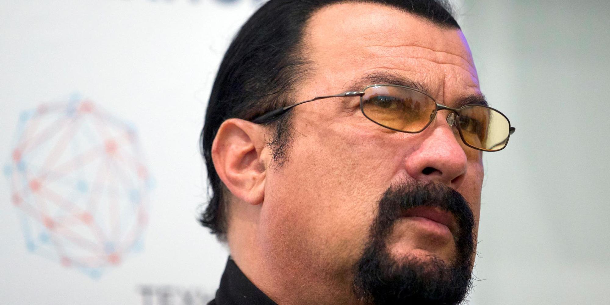 Steven Seagal110422
