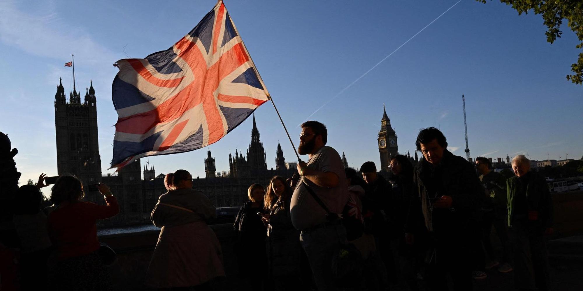 Union Jack Queen Beerdigung (1)