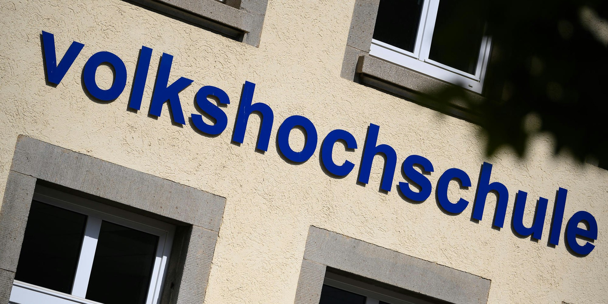 Volkshochschule symbol