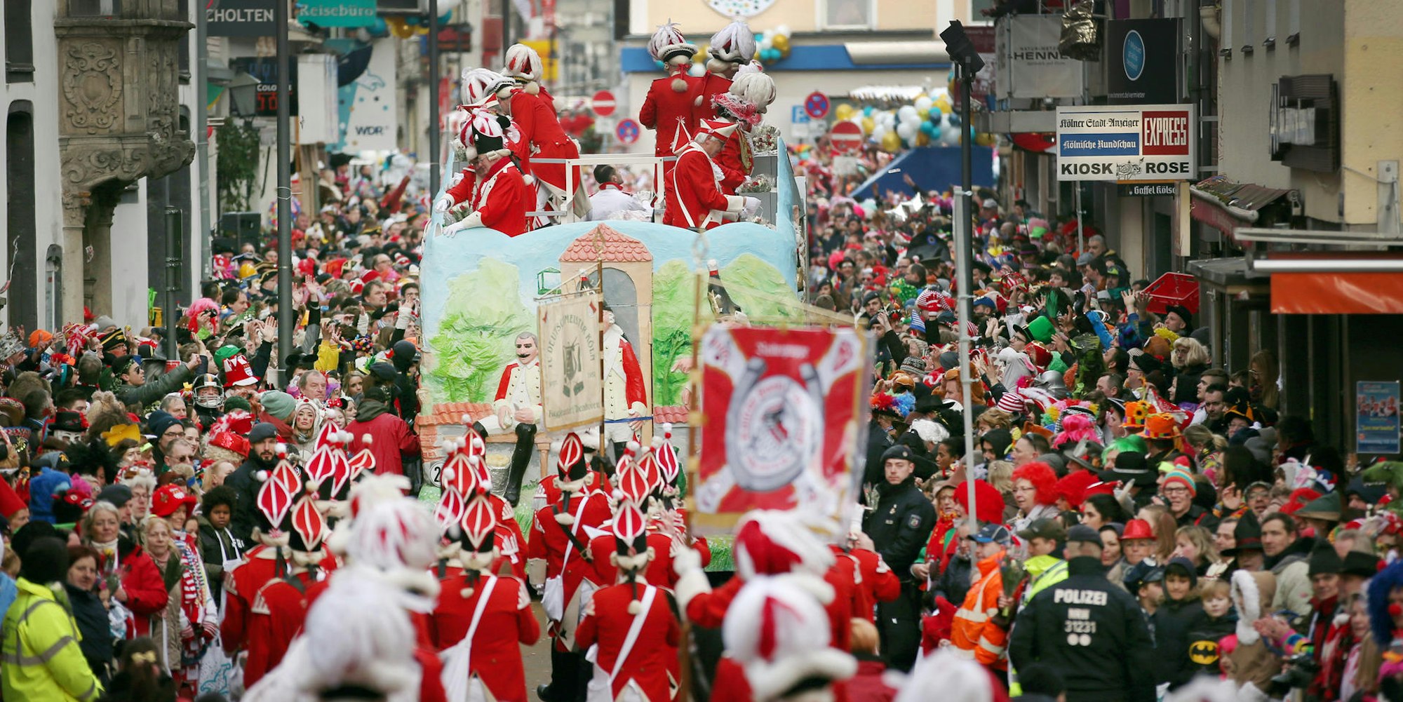 Rosenmontagszug Köln dpa