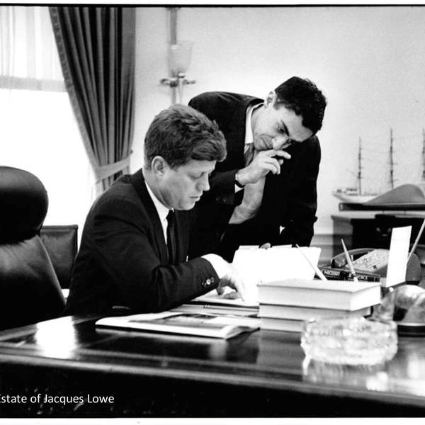 Schildgen_JFK_am_Schreibtisch