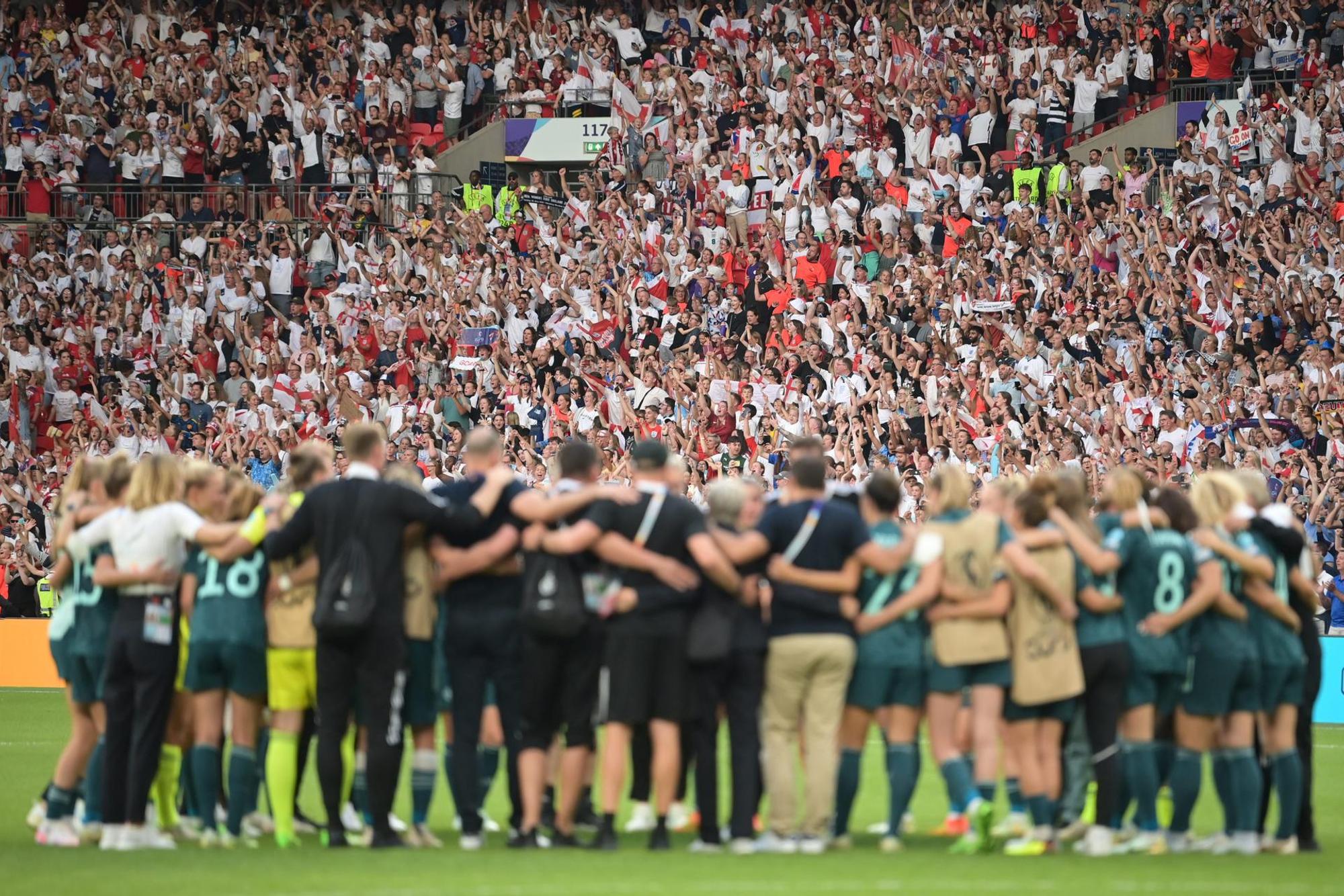 Fans Em Frauen 2