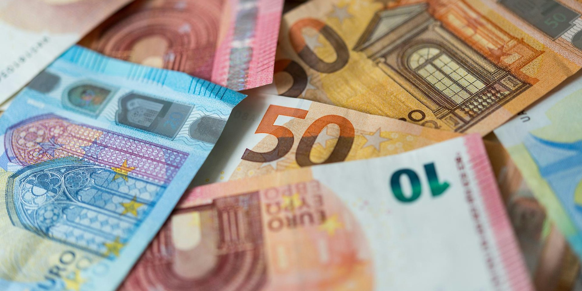 euro-Geldscheine-dpa