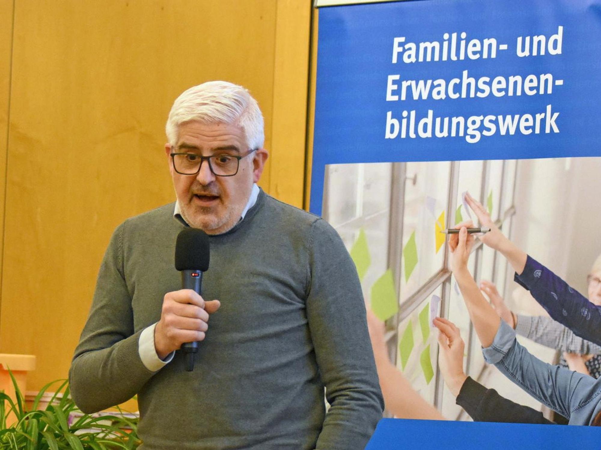 LE_Podiumsgespraech-Flut_(4)