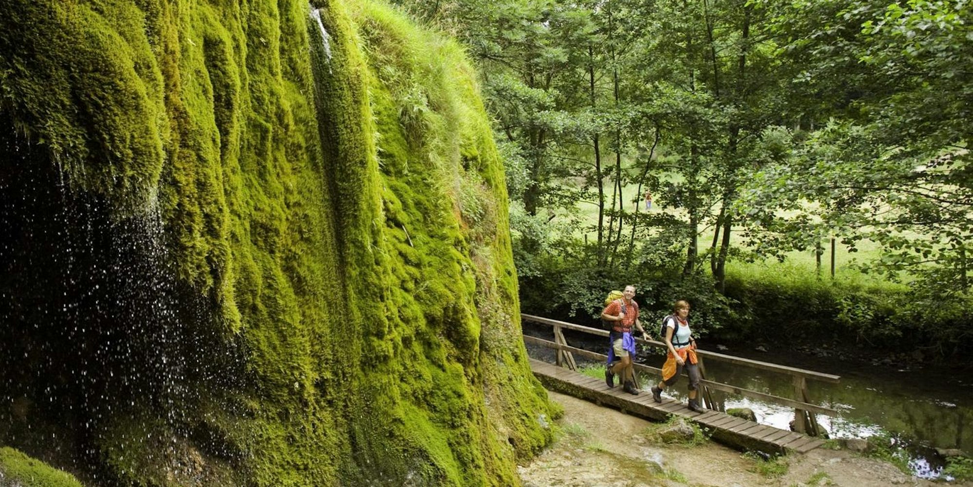 Wasserfall Dreimühlen dpa