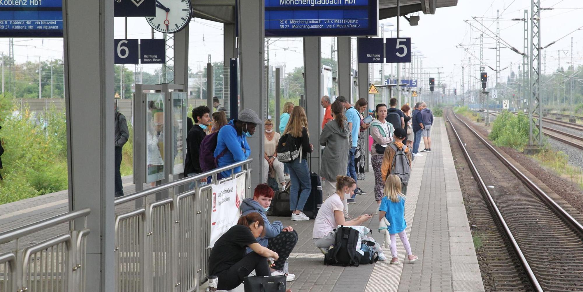 Bahnhof Troisdorf BRÖHL 220722
