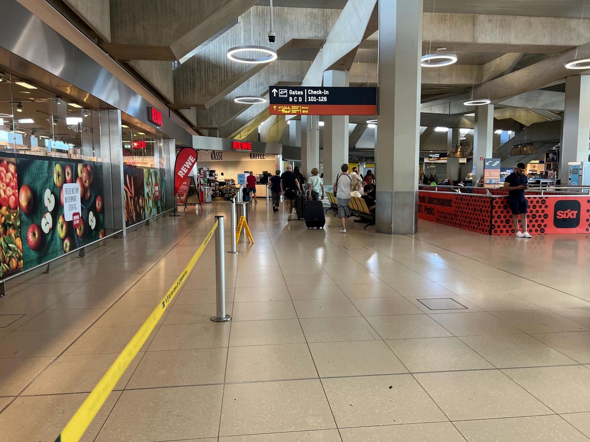 Flughafen Köln_Bonn 060822