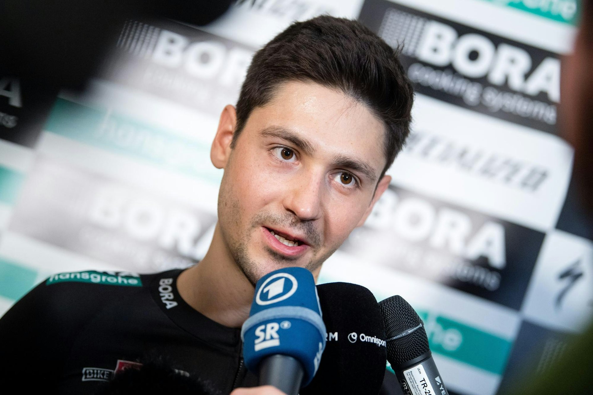 9F2B2062-7E96-4281-ACFB-44AF9382ADC5