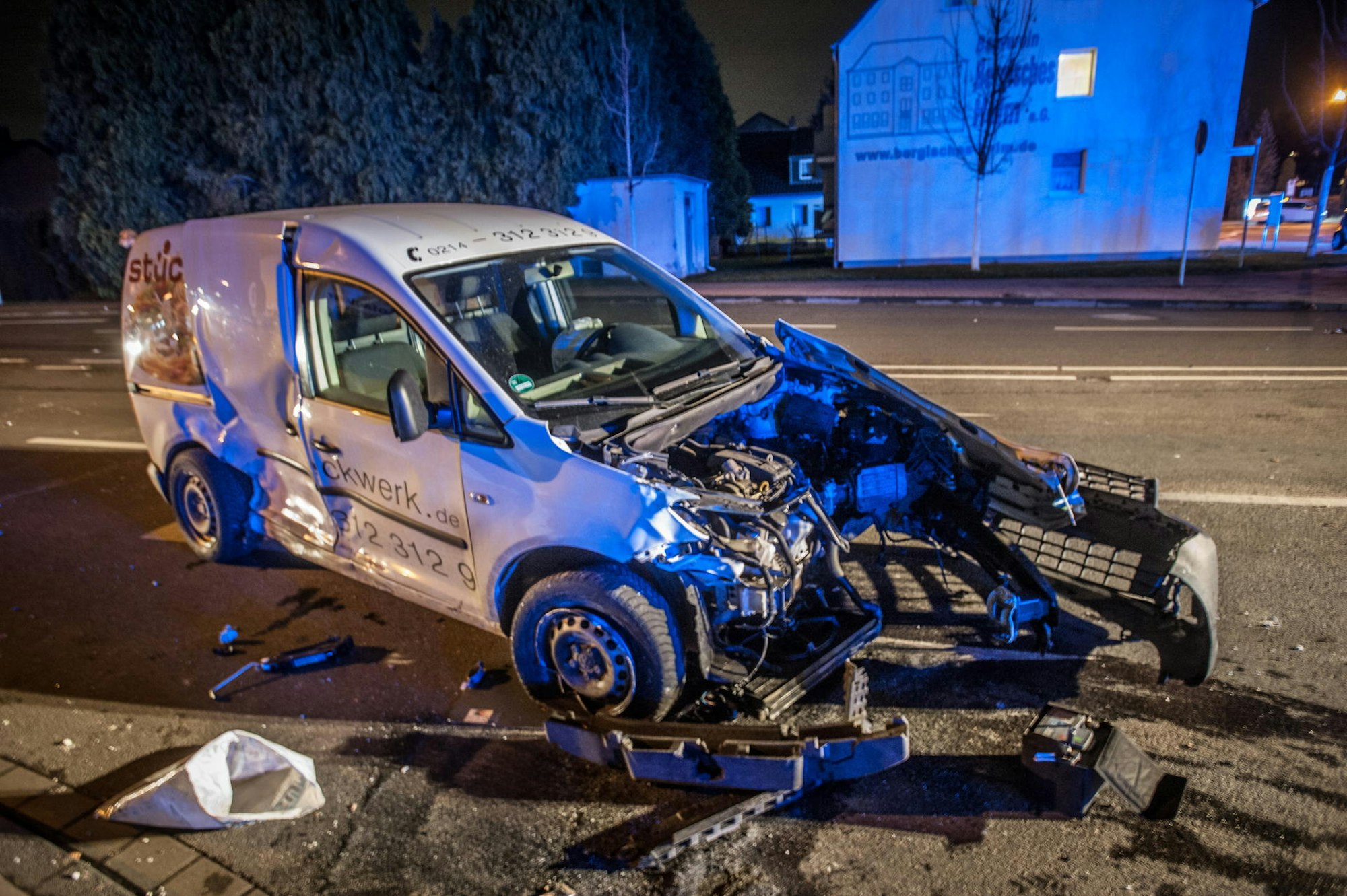 unfall-frontal-quettingen-12252021ALF_7399