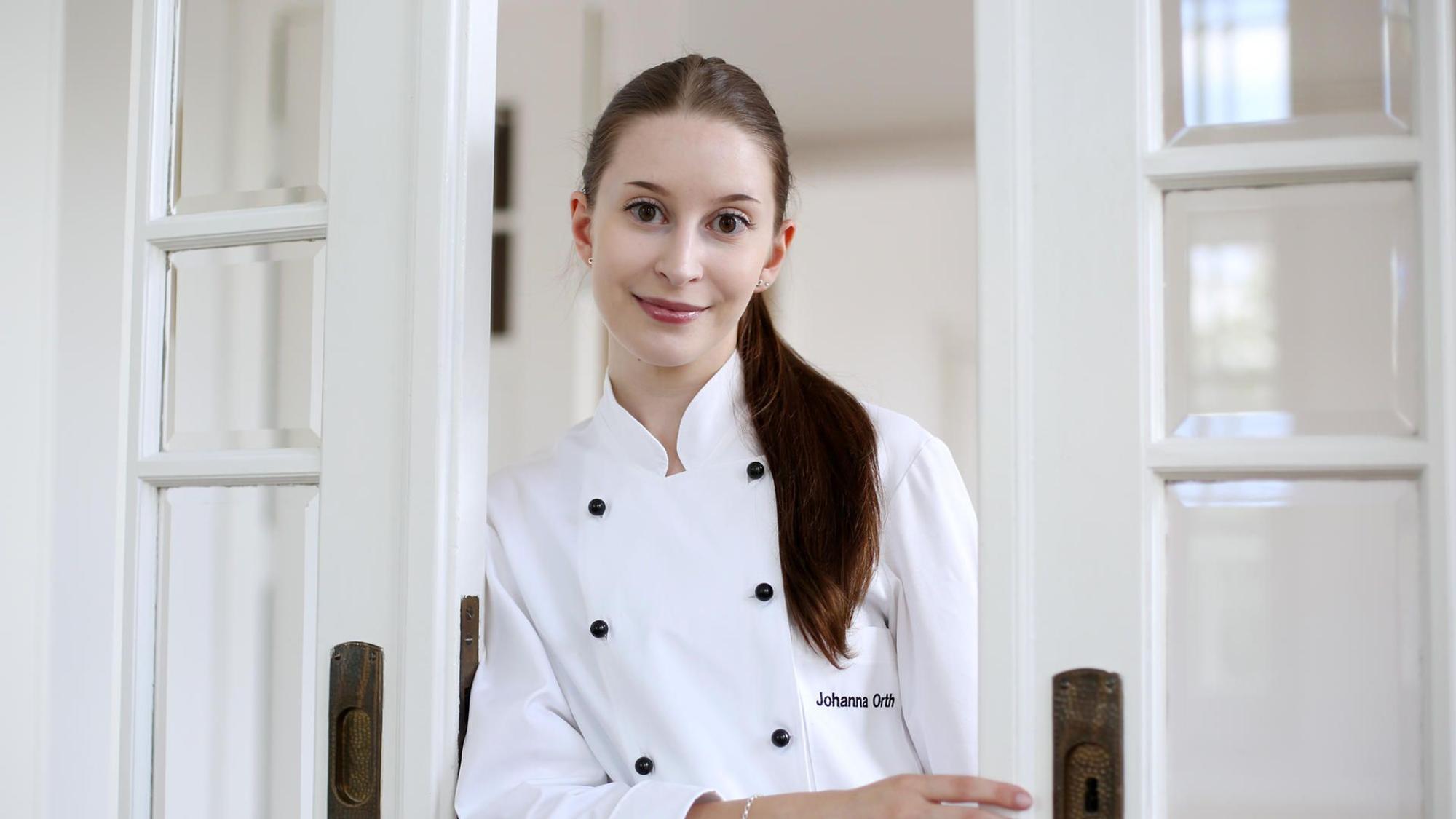 Konditor-Meisterin Johanna Orth guckt in die Kamera. Sie starb bei der Flut im Jahr 2021.
