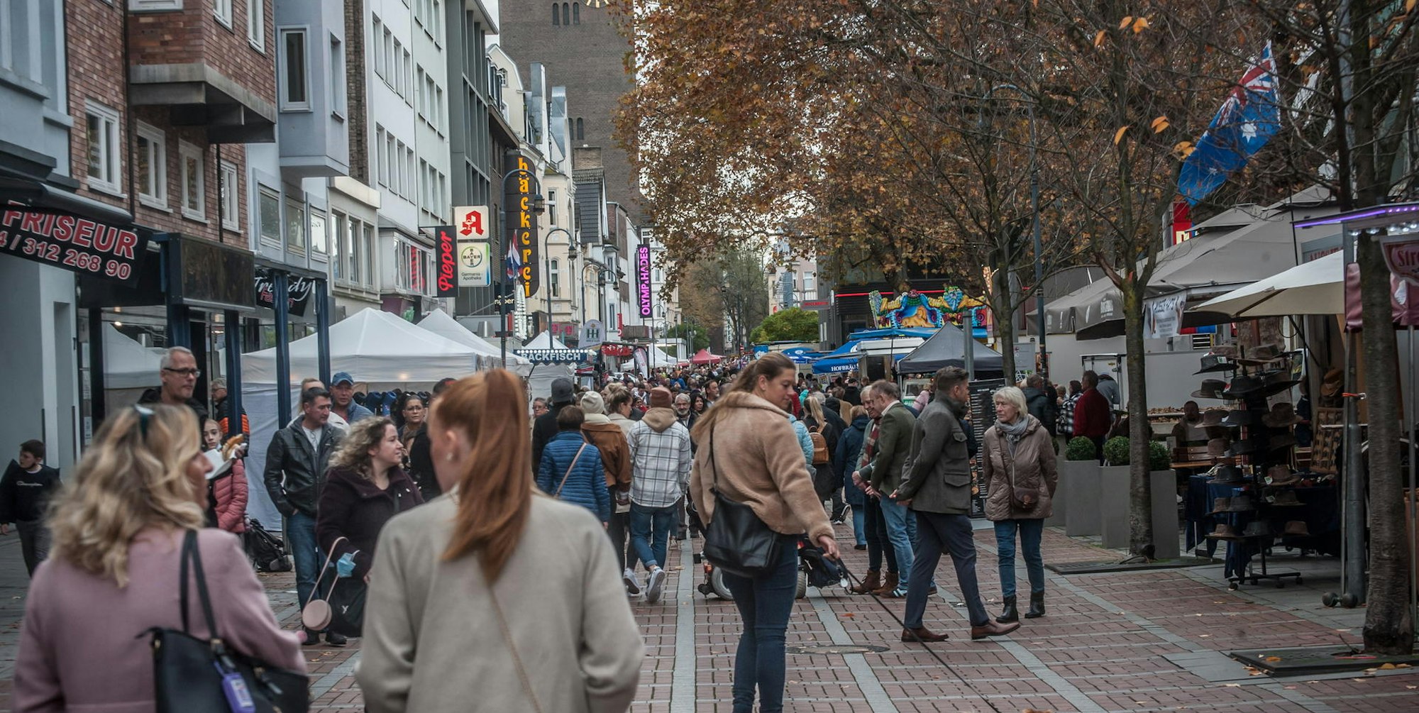 verkaufsoffener-sonntag_RLE_Leverkusen_10312021ALF_3065