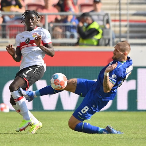 9DF070BA-CE16-4661-A9F5-E90A5D5951C8