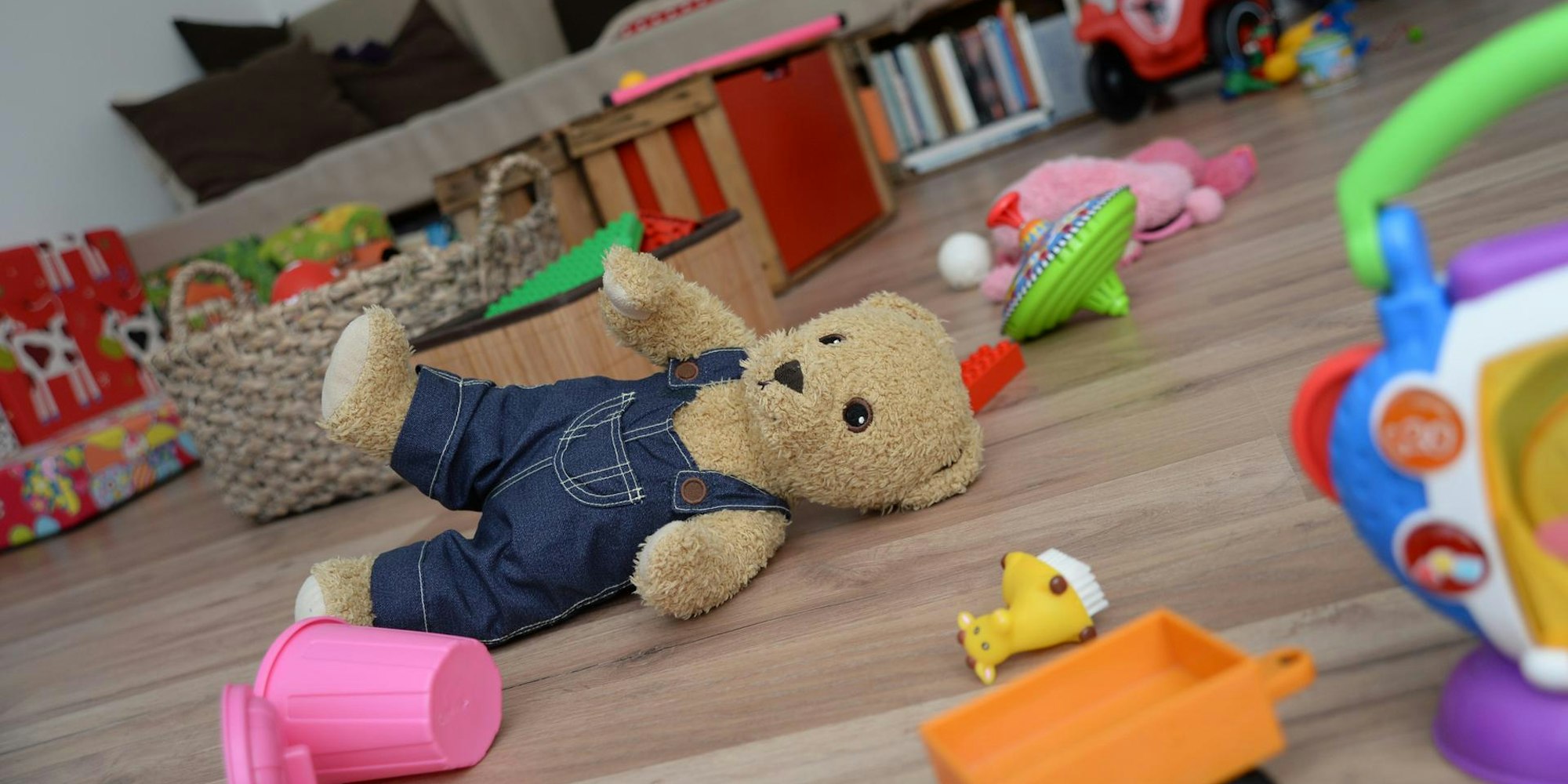 Eltern Kinderbetreuung dpa Symbol