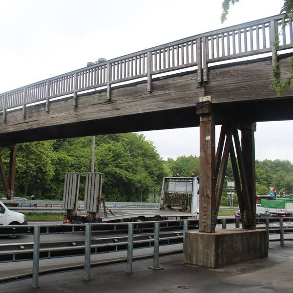 HOlzbrücke