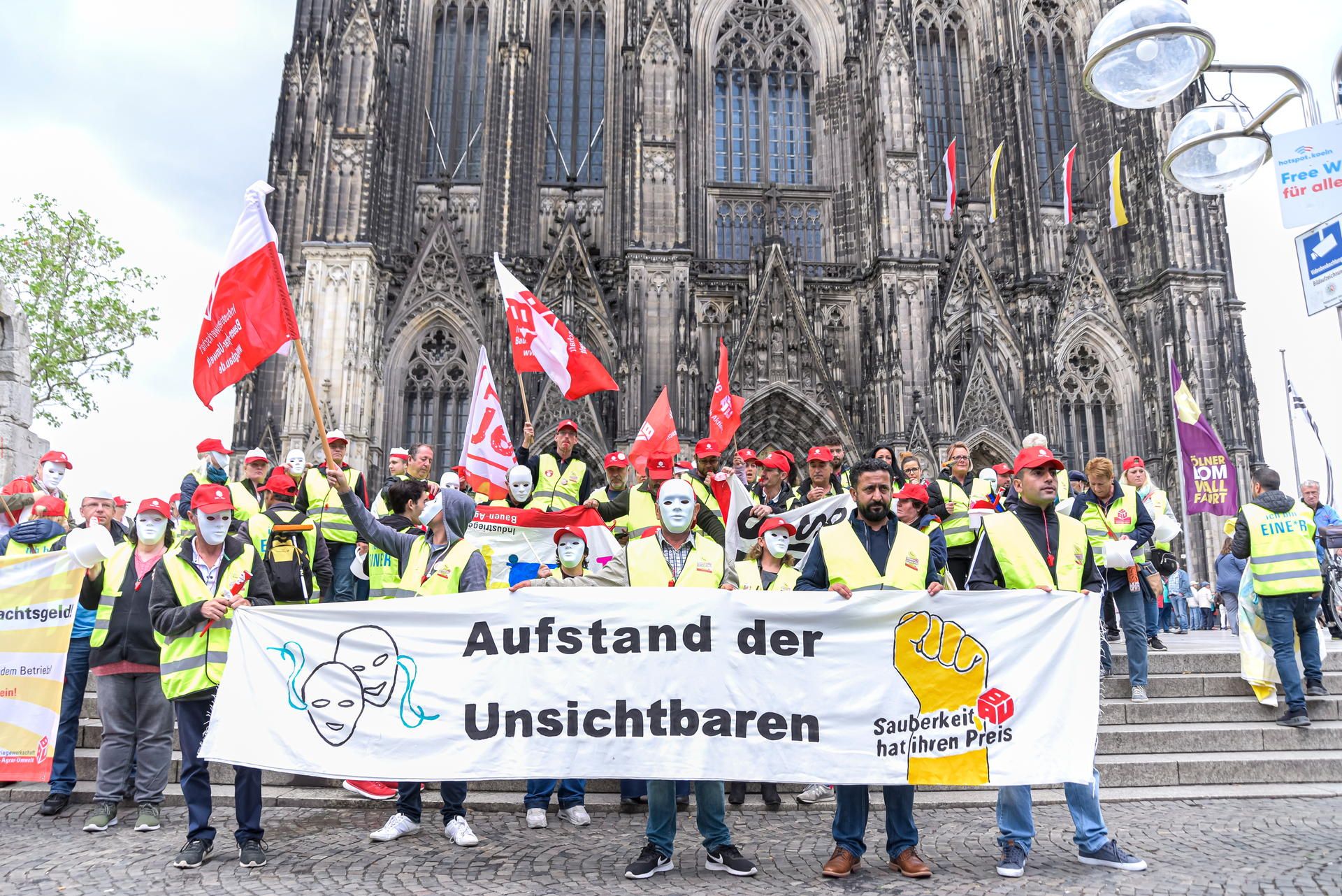 Demo Reinigungskräfte Dom
