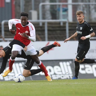 FCDC34C5-C7A4-4712-A21C-1CC67DAF4079