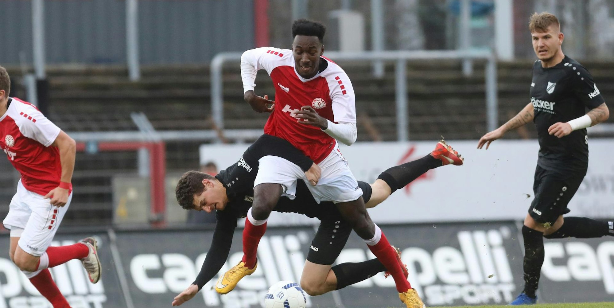 FCDC34C5-C7A4-4712-A21C-1CC67DAF4079