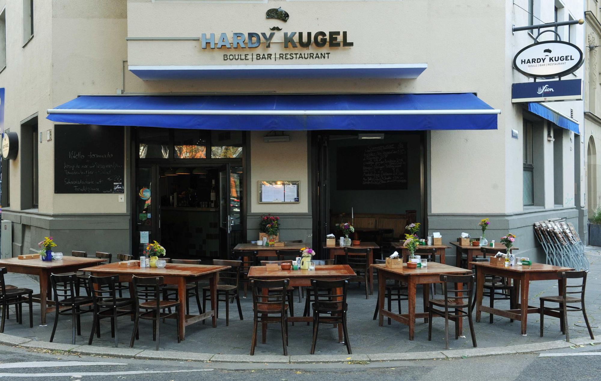 210918HardyKugel13Restaurant Draußen