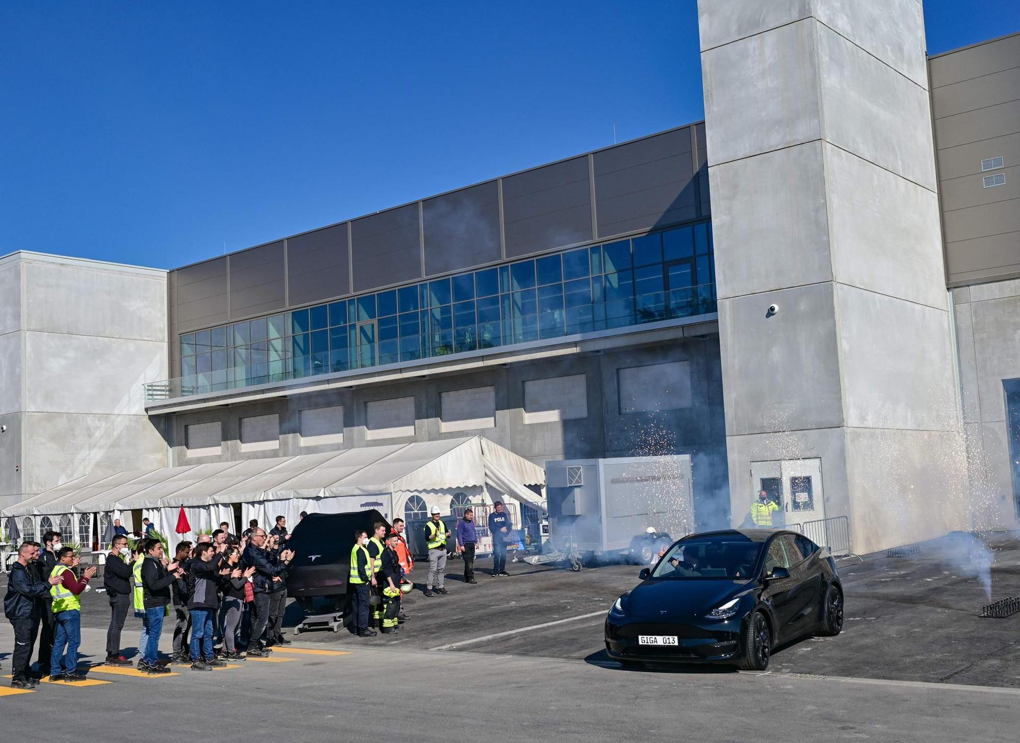 Tesla Model Y 220322