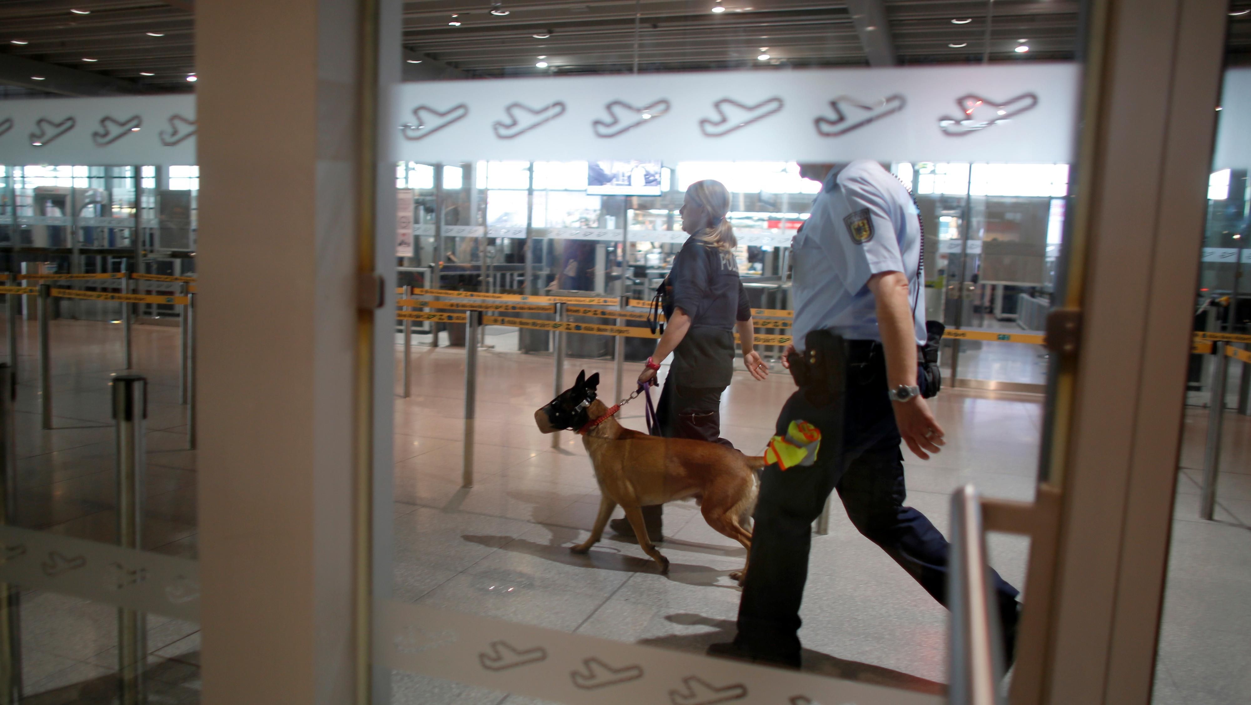 kra_airport008