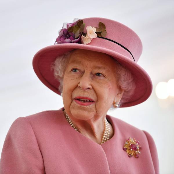 Queen Elizabeth dpa 120422