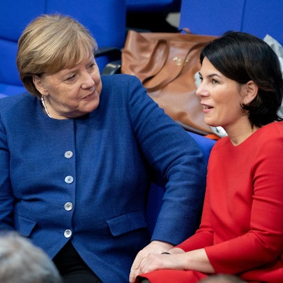 Baerbock Merkel DPA 070521