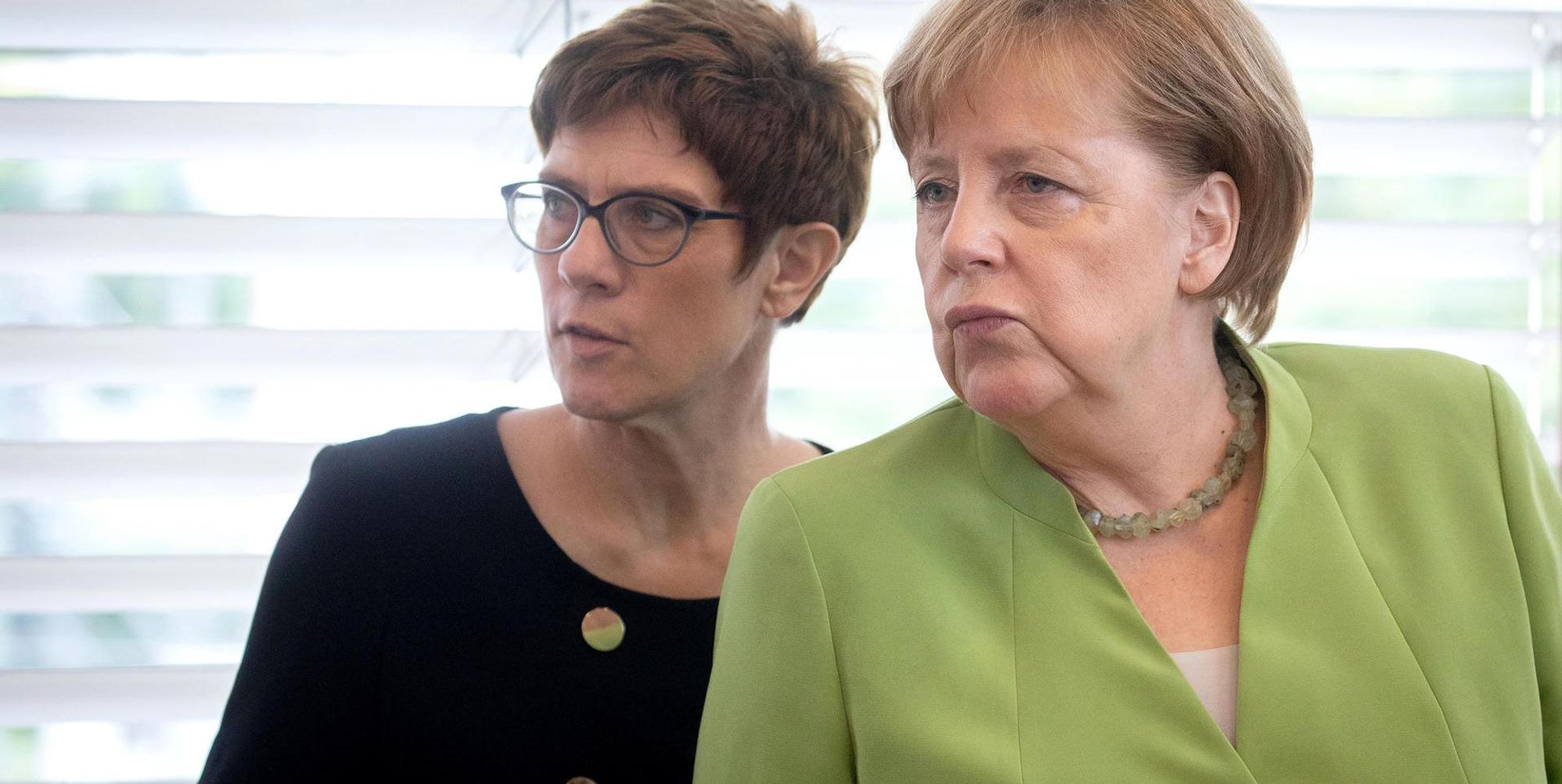 Kramp-Karrenbauer und Merkel