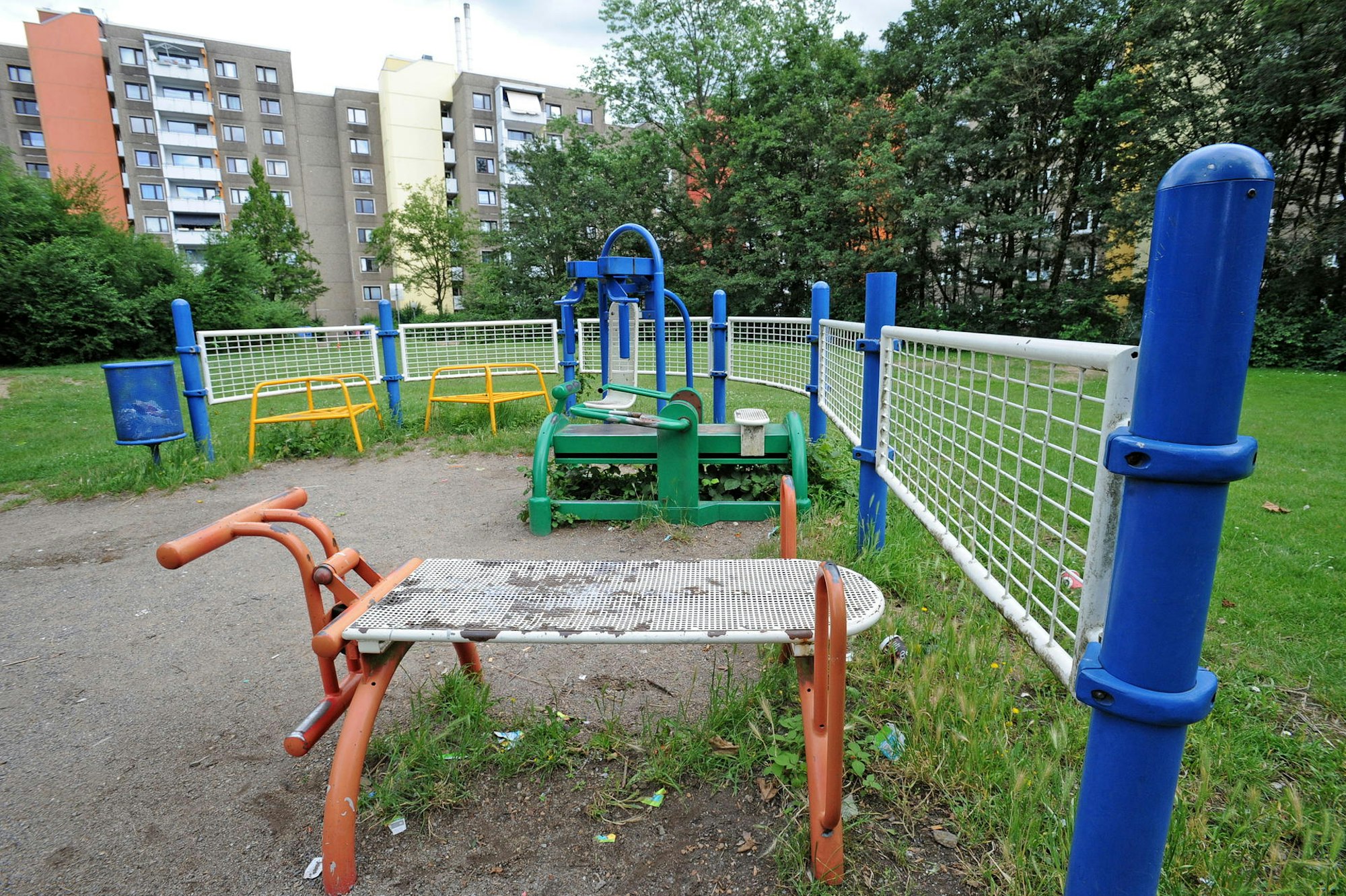 LE_fitnessgeraete_Albert-Schweitzer(2)