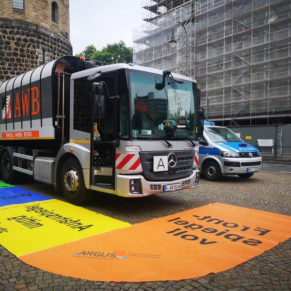 AWB Müllwagen ADFC Aktion Polizei