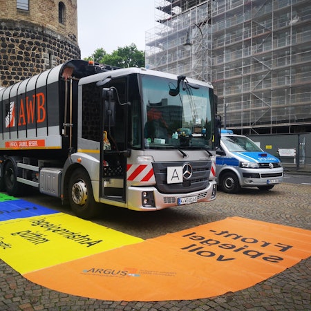 AWB Müllwagen ADFC Aktion Polizei